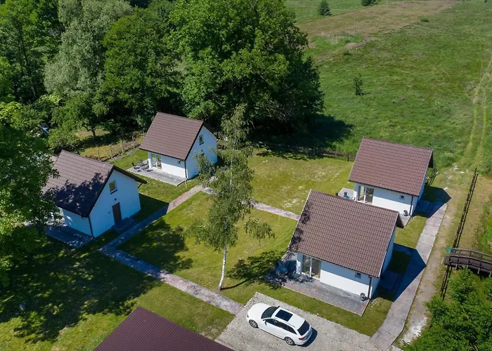 Brick House In L Dzin Near Dutch Windmill Сasa de vacaciones Ledzin